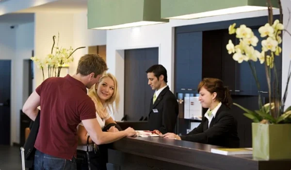 hotel-reception-720x540